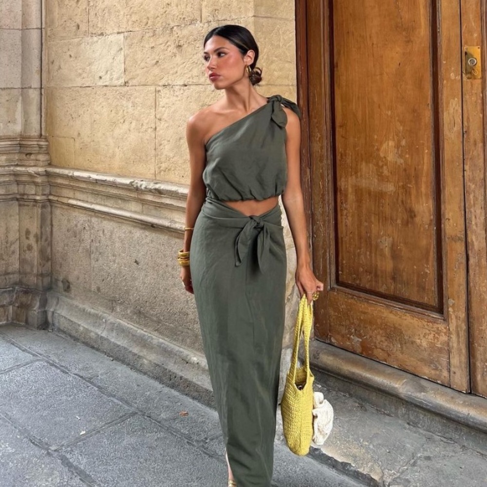 NWT Zara 2 Piece Knotted Crop Top and Tied Midi Skirt